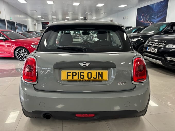 2025 Mini Hatch
