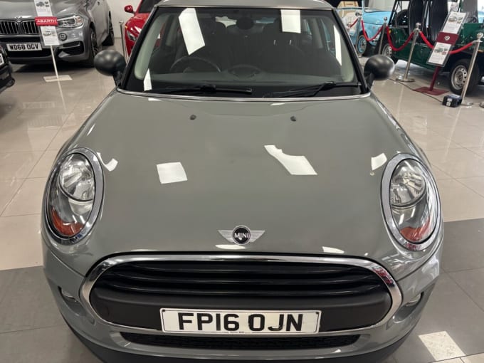 2025 Mini Hatch