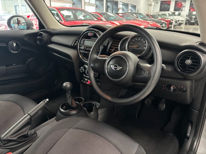 2025 Mini Hatch