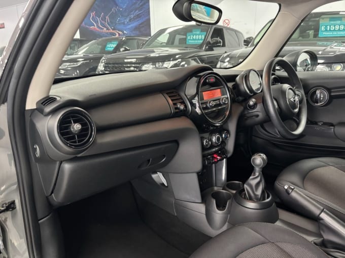 2025 Mini Hatch