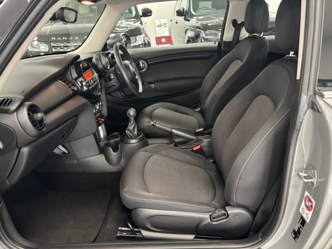 2025 Mini Hatch