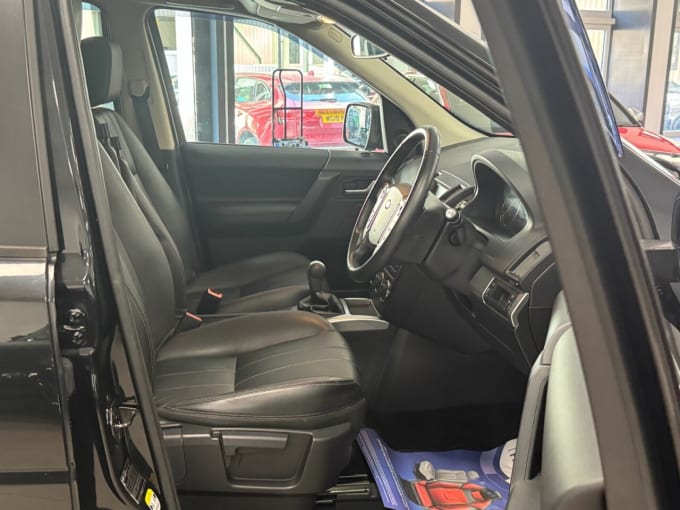 2025 Land Rover Freelander 2