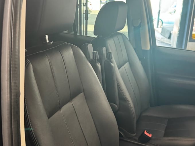 2025 Land Rover Freelander 2
