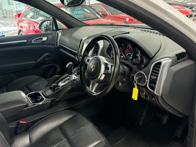 2025 Porsche Cayenne