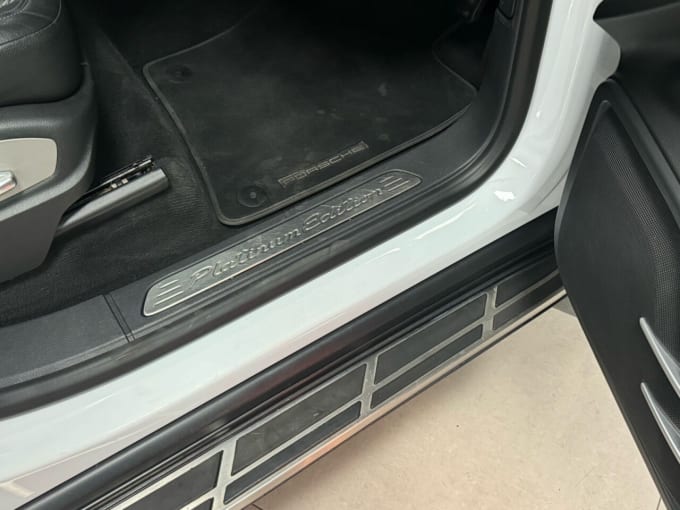 2025 Porsche Cayenne