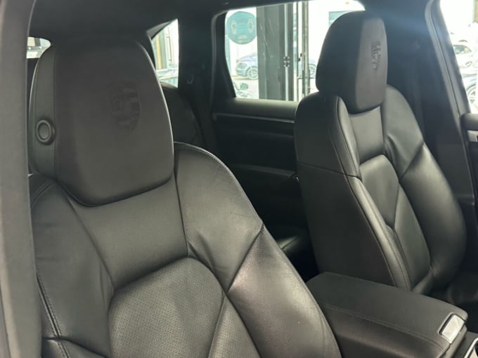 2025 Porsche Cayenne