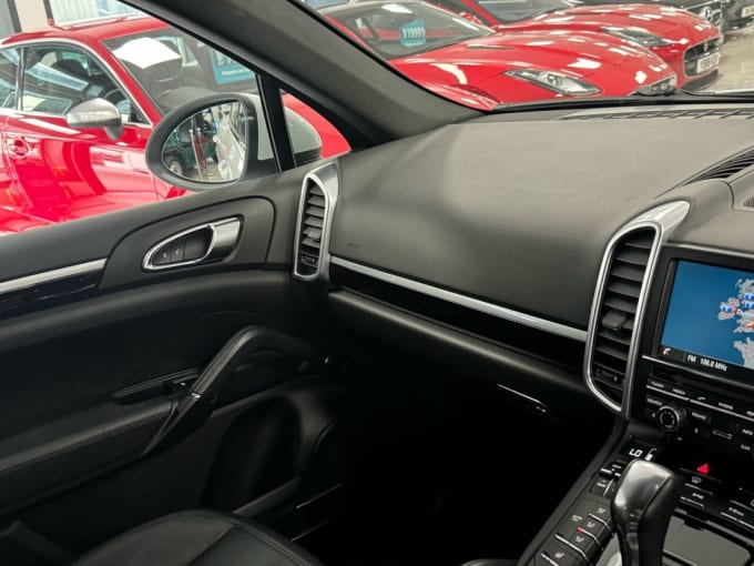 2025 Porsche Cayenne
