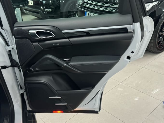 2025 Porsche Cayenne