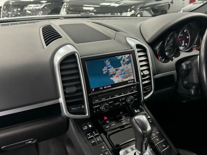 2025 Porsche Cayenne