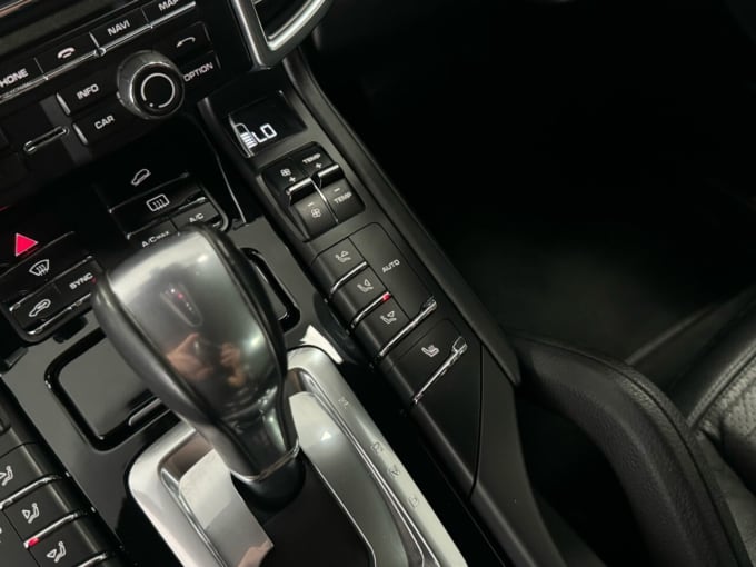 2025 Porsche Cayenne