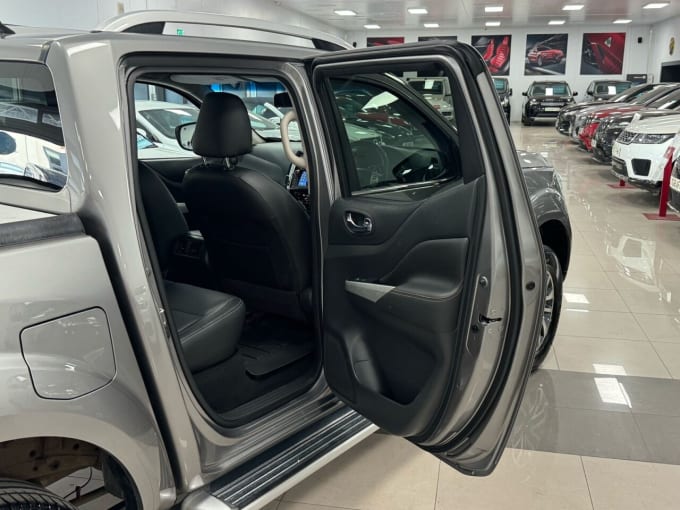 2025 Nissan Navara