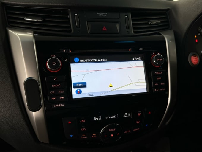 2025 Nissan Navara