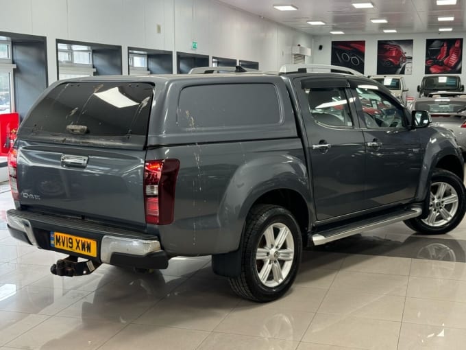 2025 Isuzu D-max