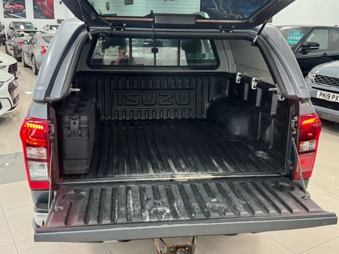 2025 Isuzu D-max