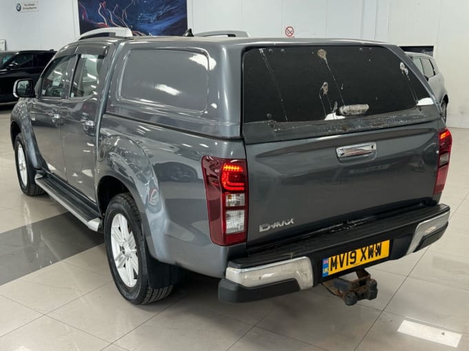 2025 Isuzu D-max