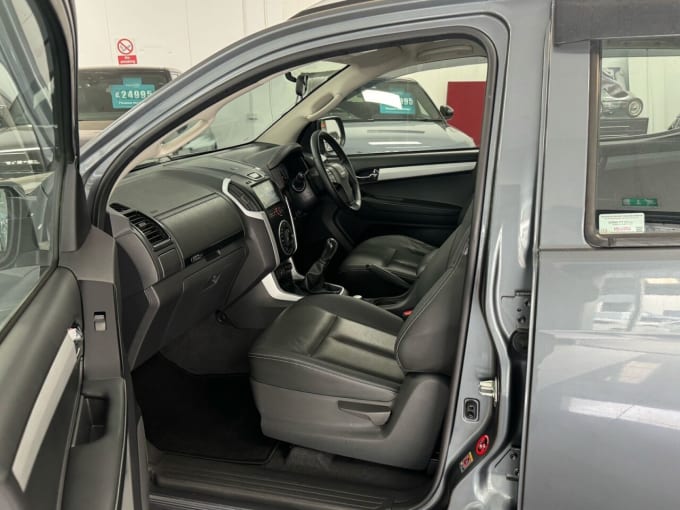 2025 Isuzu D-max