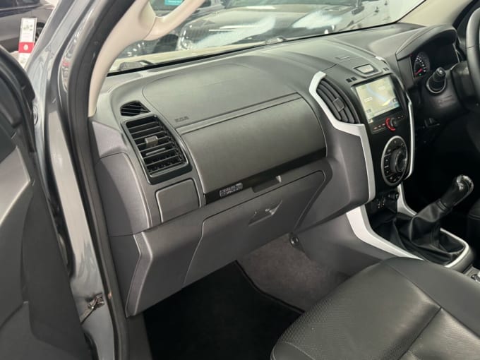 2025 Isuzu D-max
