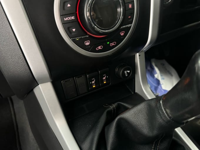 2025 Isuzu D-max