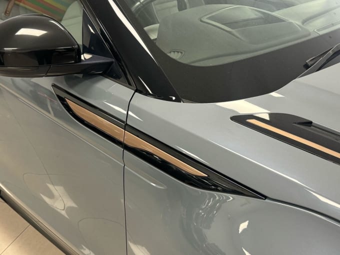 2025 Land Rover Range Rover Evoque