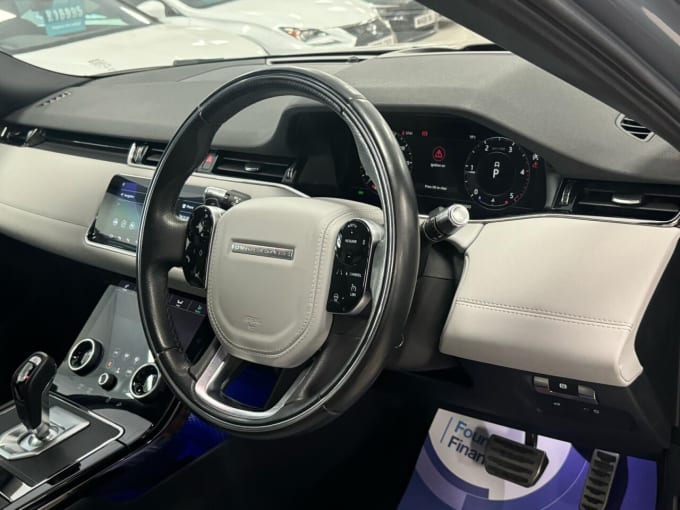 2025 Land Rover Range Rover Evoque