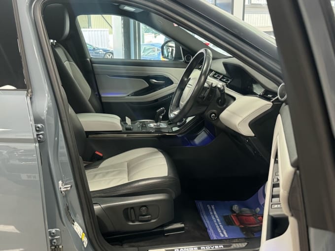 2025 Land Rover Range Rover Evoque