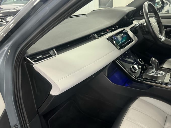 2025 Land Rover Range Rover Evoque