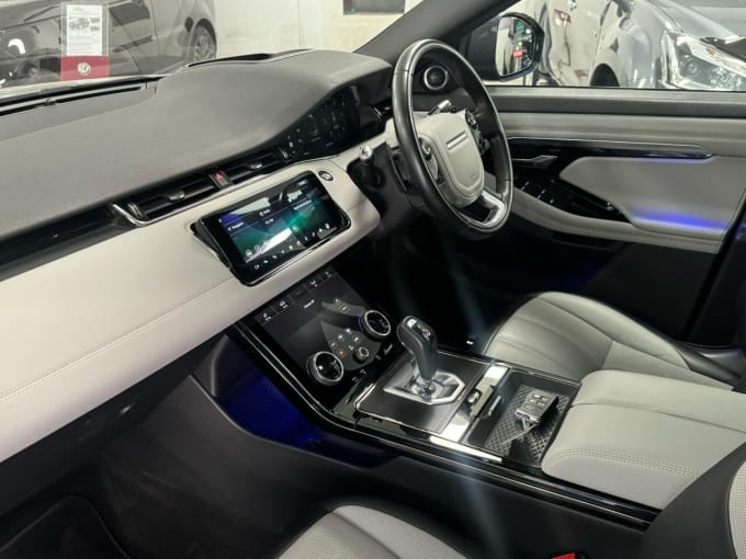 2025 Land Rover Range Rover Evoque