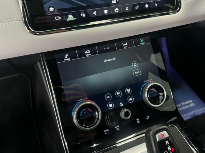 2025 Land Rover Range Rover Evoque