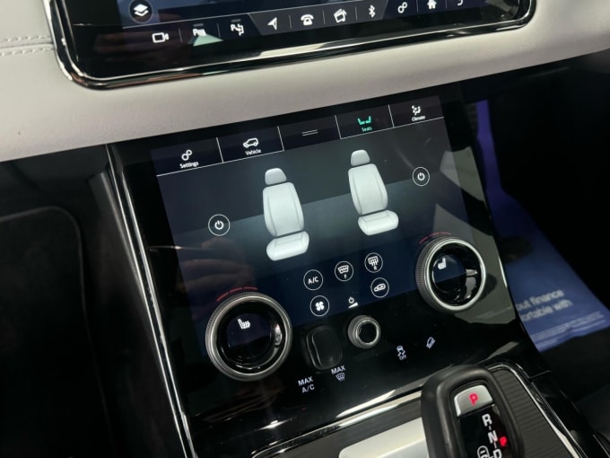 2025 Land Rover Range Rover Evoque