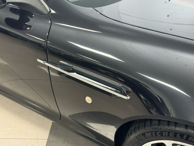 2025 Aston Martin Db9