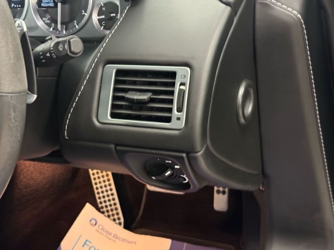 2025 Aston Martin Db9
