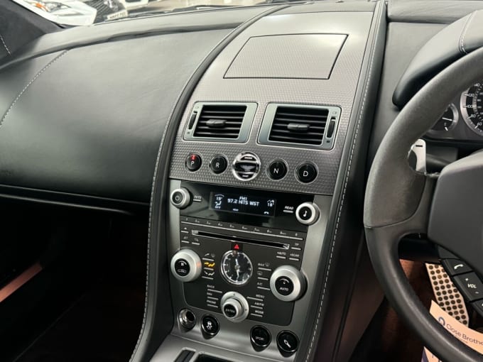 2025 Aston Martin Db9