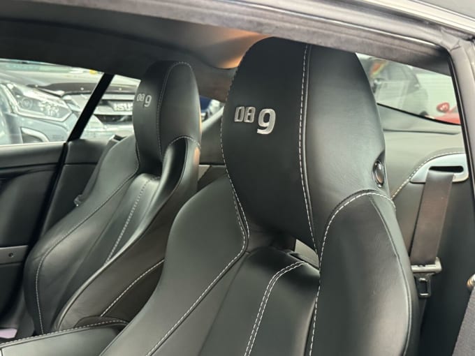 2025 Aston Martin Db9