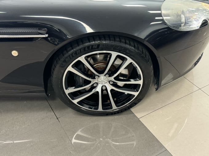 2025 Aston Martin Db9