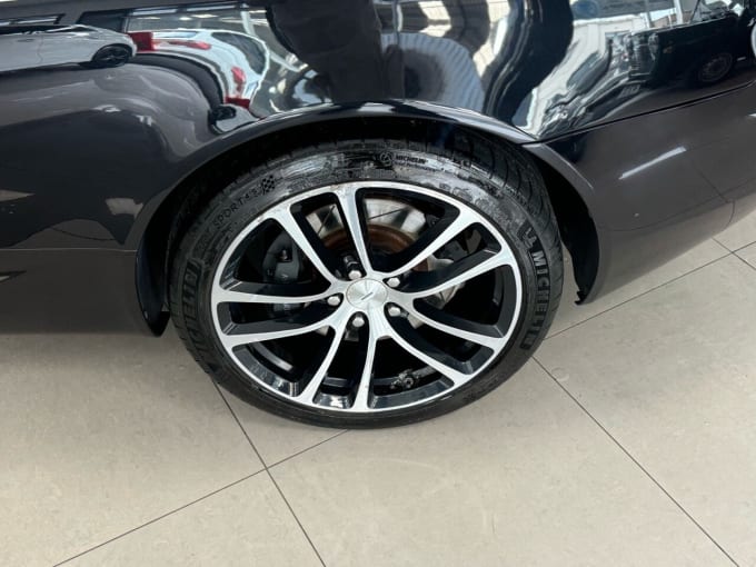 2025 Aston Martin Db9