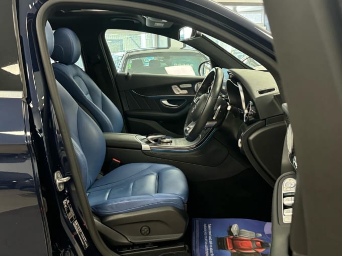 2025 Mercedes-benz Glc