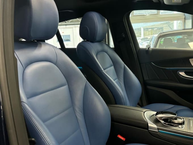 2025 Mercedes-benz Glc