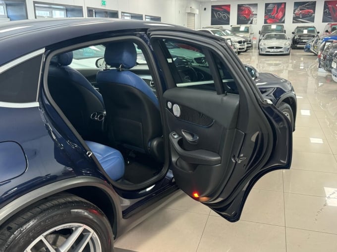 2025 Mercedes-benz Glc