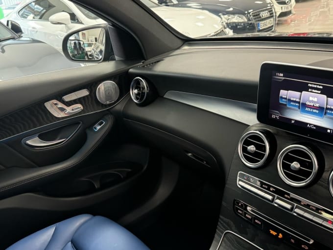 2025 Mercedes-benz Glc