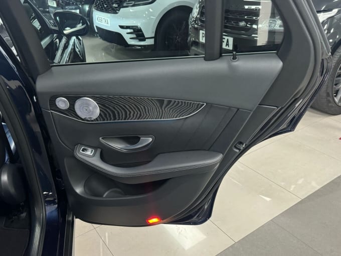2025 Mercedes-benz Glc