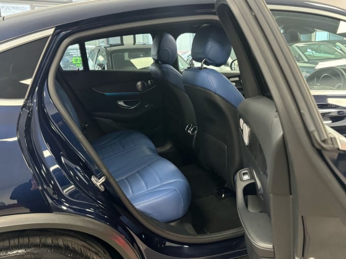 2025 Mercedes-benz Glc