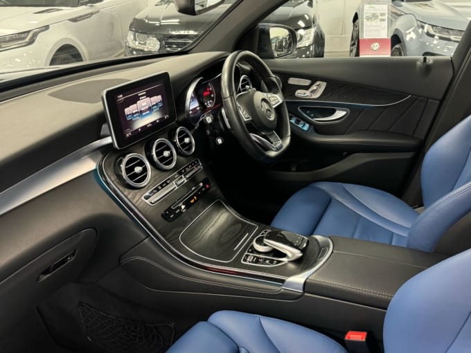 2025 Mercedes-benz Glc