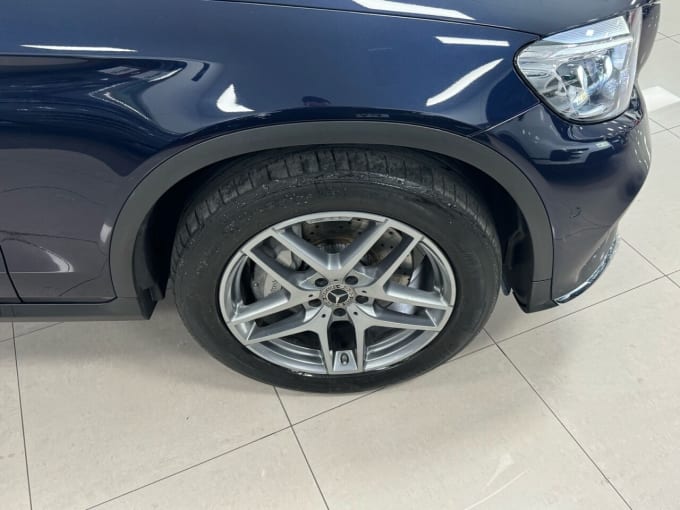 2025 Mercedes-benz Glc