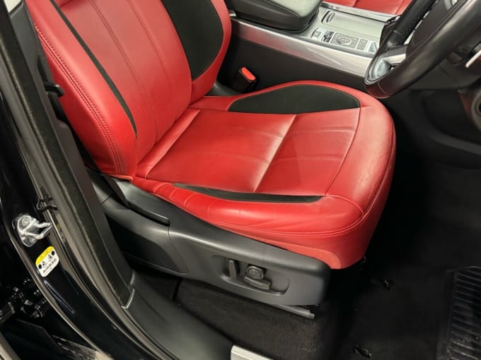2025 Land Rover Range Rover Sport
