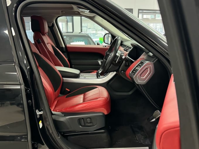 2025 Land Rover Range Rover Sport