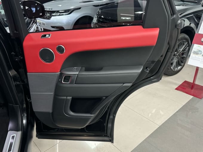 2025 Land Rover Range Rover Sport