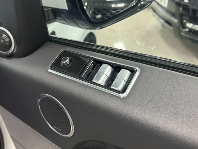 2025 Land Rover Range Rover Sport