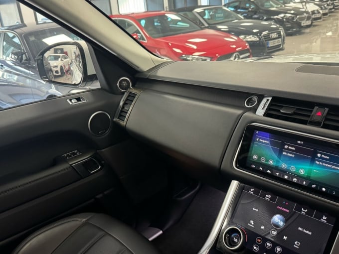 2025 Land Rover Range Rover Sport