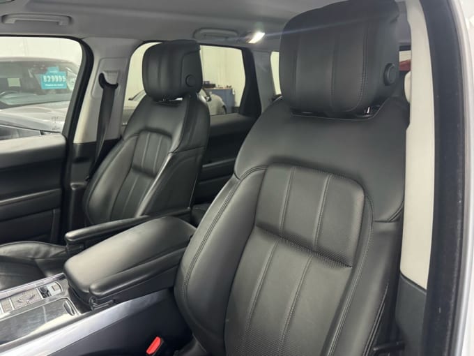 2025 Land Rover Range Rover Sport