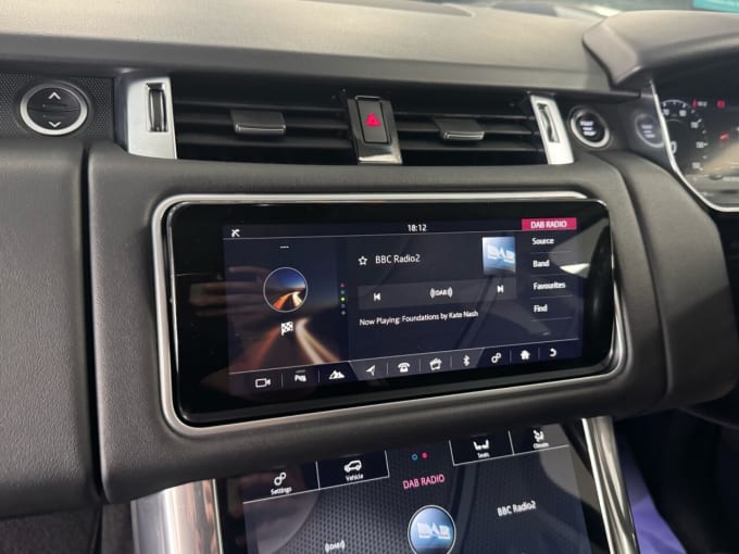 2025 Land Rover Range Rover Sport